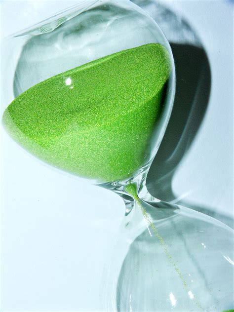 무료 이미지 화이트 꽃잎 유리 시각 범위 식품 녹색 생기게 하다 음주 계시기 라임 자유형 모래 시계