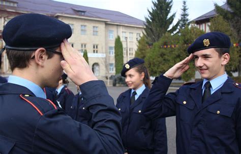 Liceele din bucurești și țară care mai au locuri libere. COVID 19 schimbă regulile de admitere la Colegiul Militar ...