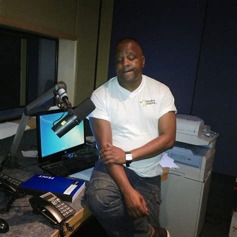 umhlobo wenene fm in mourning after shock death of popular sports presenter loyiso sitsheke