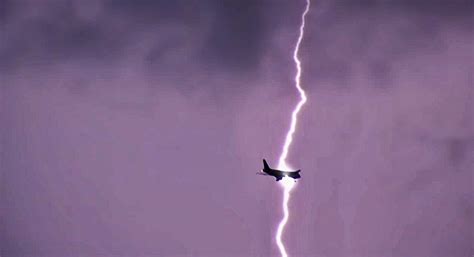 Ask The Pilot When Lighting Strikes An Airplane Live And Lets Fly