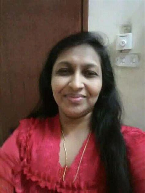 Naveena Ãunty On Twitter Sexy Aged Aunty From Srilanka T