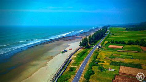 Marine Drive Road The Scintillating Beauty Of Earth