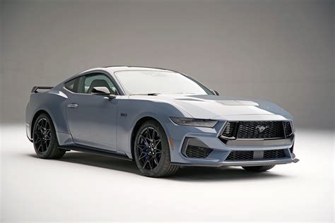 2024 ford mustang kicks off a new generation with old tricks