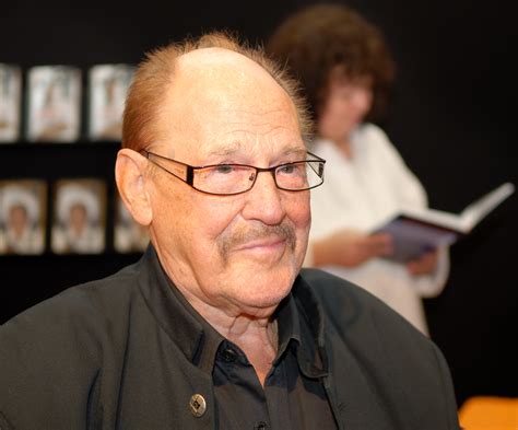 His widow heike köfer announced this to the german press agency on sunday evening. File:Herbert Köfer 2008 (aka).jpg - Wikimedia Commons