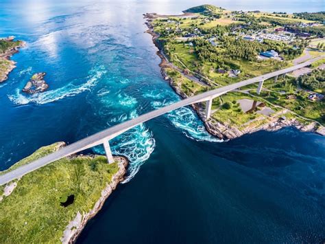 Remolinos De La Vorágine De Saltstraumen Nordland Noruega Vista Aérea