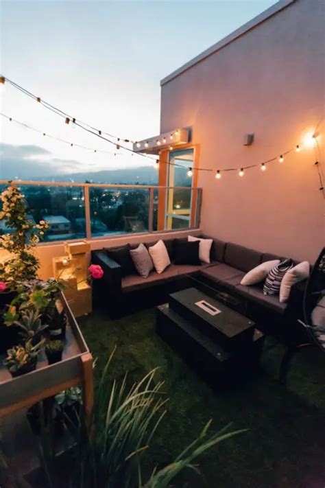 How To Lay Artificial Grass On A Balcony In 8 Easy Steps Small