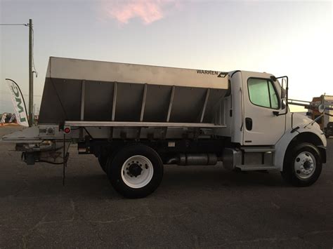 Warren Litter Spreader Trucks - Warren Truck and Trailer, Inc.
