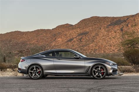 Марк уолберг, софи куксон, дилан о'брайен и др. 2021 Infiniti Q60 arrives with higher base prices - SlashGear