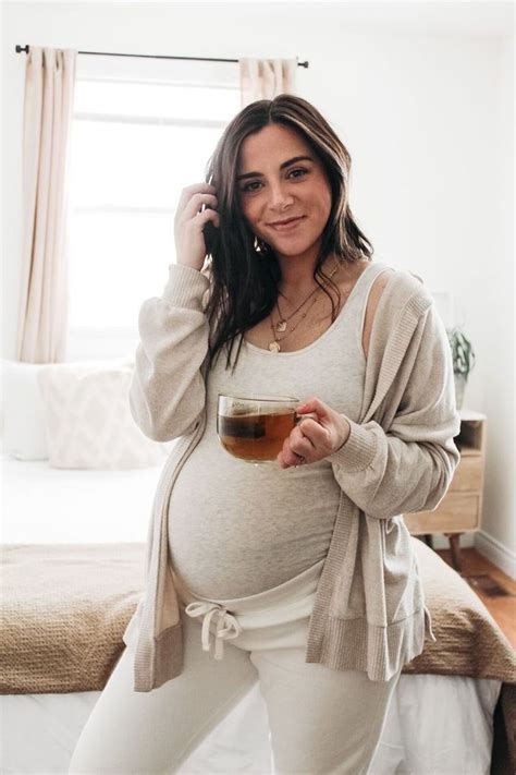 Bump Style In 2020 Winter Maternity Outfits Stylish Maternity