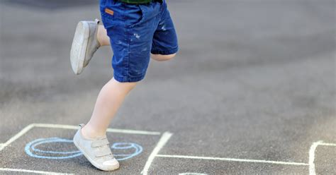 Gross Motor Skill Improving Hopping Animal Fun