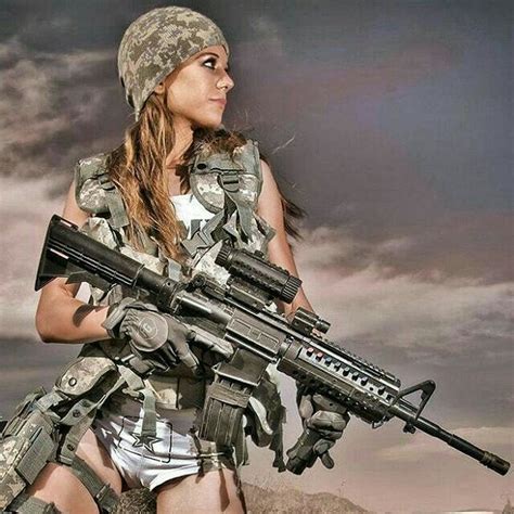 Girls With Guns 💜💙💟💗💖💚💛 Girl Guns Military Girl Guns