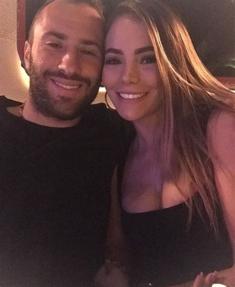 Grzegorz krychowiak w ostatniej chwili dołączył do kolegów z drużyny, żeby. Goalkeeper David Ospina and his wife Jessica Sterling ...