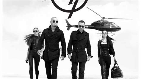 Wisin y yandel es un dúo conformado por juan luis morera luna (wisin) y llandel veguilla malavé salazar (yandel). Wisin Y Yandel - Hipnotizame (Lideres) con Letra REGGAETON ...