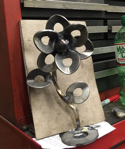 Flower Made With Washers Only Scrap Metal Art Metal Art Projects