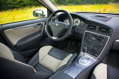 We tell you what you need to know before you buy. VOLVO S60 - 2008, 2009, 2010 - autoevolution