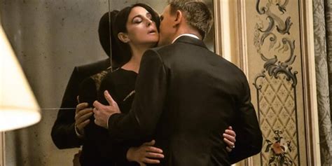 Lewdity India Film Censor Board Cuts James Bond Spectre Movie Long Kissing Scenes