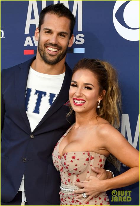 Jessie James Decker And Eric Decker Make One Hot Couple At Acm Awards