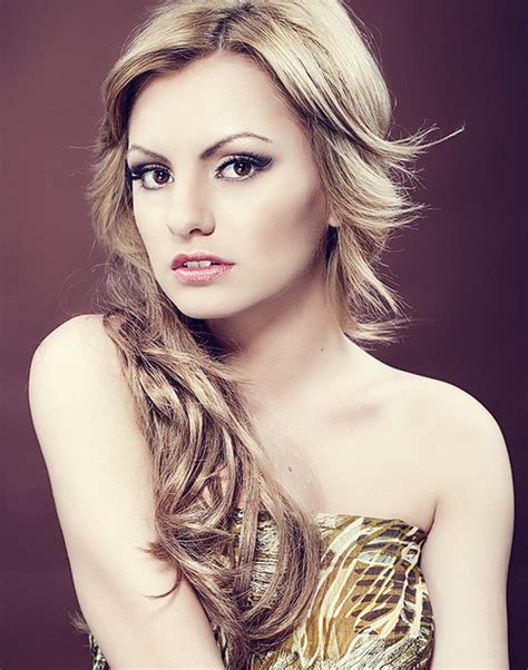Alexandra stan has been involved in an accident. Alexandra Stan : Stats | UK Charts Archive Wiki | FANDOM ...
