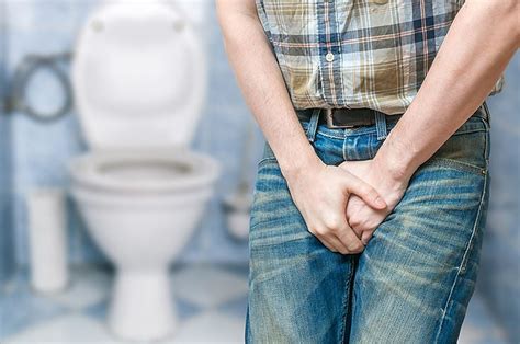 Leaking Urine Without Knowing It Causes And Treatment