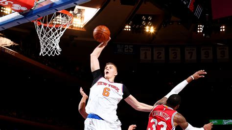 Video Kristaps Porzingis Dunks During Knicks Sixers Sports Illustrated
