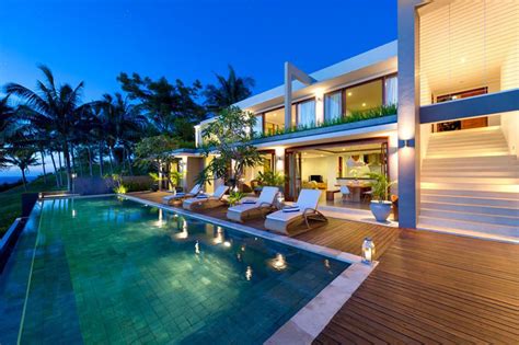 Contemporary Tropical Hillside Villa In Indonesia Idesignarch