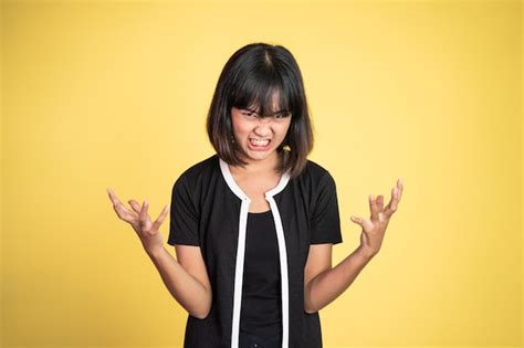 Premium Photo Angry Asian Woman Screaming And Shouting Isolated
