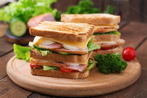 Club Sandwich Panini With Ham Club Sandwich Delicious Sandwiches