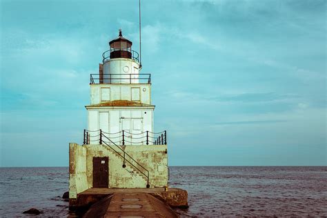 Manitowoc Harbor Breakwater Light Photograph By Enzwell Designs Fine