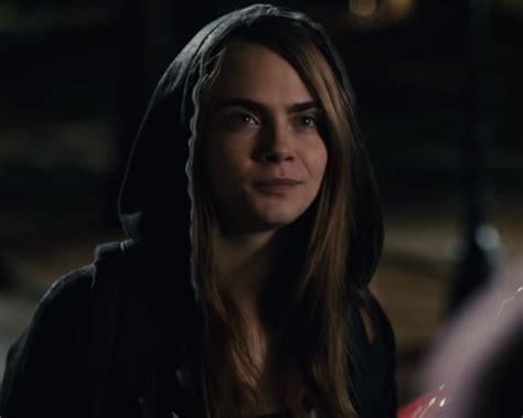 Paper Towns Cara Delevigne Rebels In New Trailer