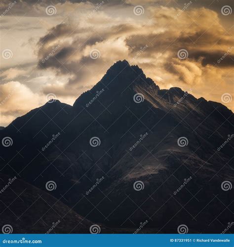 Mountain With Looming Cloud Stock Image Image Of Looming Peak 87331951