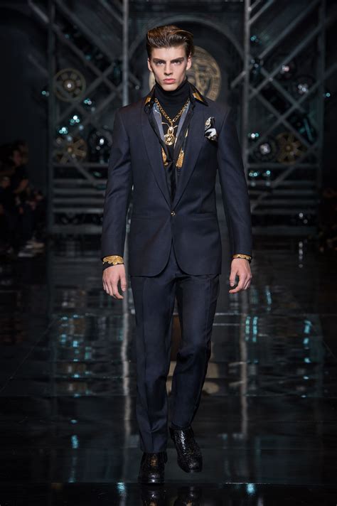 Versace Men S Wear Autumn Winter Fashion Show Versacelive