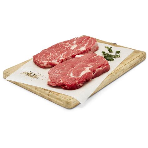 Cooking or grilling chuck eye steaks at home means steak dinner on a budget! Woolworths Slow Cooked Beef Chuck Steak Large 700g - 1.15kg | Woolworths