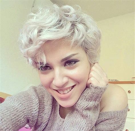 19 Cute Wavy And Curly Pixie Cuts For Short Hair Pretty Designs