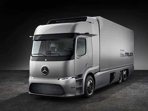 Mercedes Benz Unveils Electric Truck Concept It S Made For The City