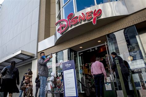 Disney Store Closing 2021 An Unprecedented Collection Of The Worlds