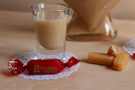 From wikimedia commons, the free media repository. LIQUORE ALLA CARAMELLA ROSSANA