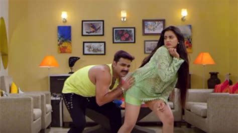 The Hot Dancing Songs Of Akshara Singh And Pawan Singh Goes Viral Check Out Video Here