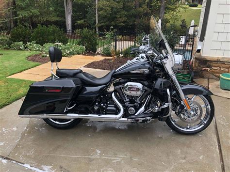 The bike has been stored in a climate controlled environment since the day it was purchased. 2013 Harley-Davidson® FLHR-ANV Road King® 110th ...