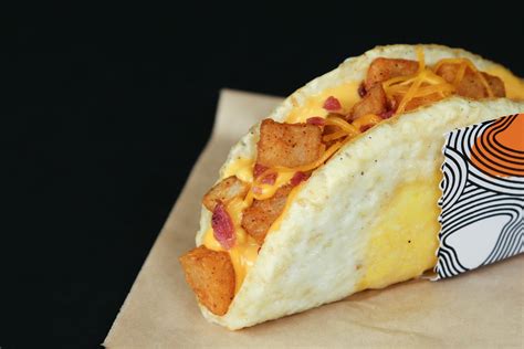 An Ode To The Criminally Underrated Taco Bell Potatoes Eater