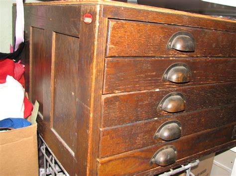 Blueprints, drawings, artwork or maps are central to your profession. Gorgeous Antique Dark Oak Architect's Flat File Cabinet ...