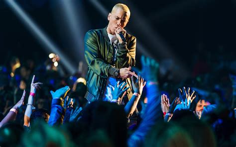 Free Download Photo Of Slim Shady Eminem Rapping Facing At The People
