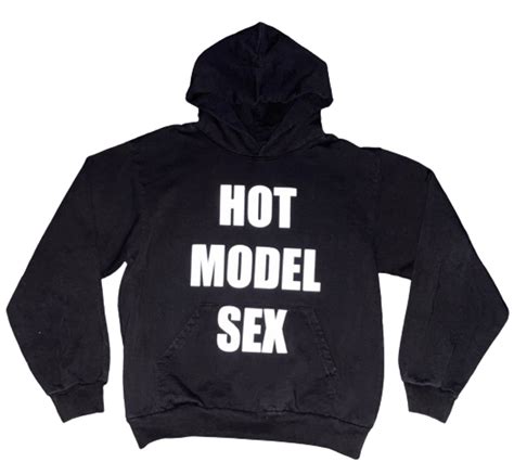 hot model sex black hoodie what s on the star