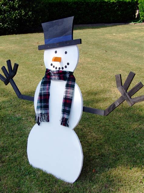 How To Build A Wooden Snowman How Tos Diy