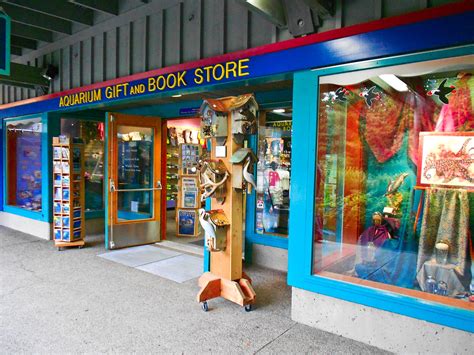 The vancouver aquarium is a public aquarium located in stanley park in vancouver, british columbia, canada. Oregon Coast Aquarium Gift Shop and Book Store | Oregon ...