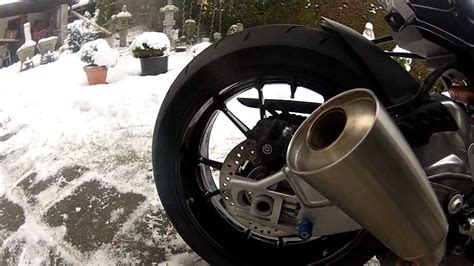The s 1000 rr revolutionised the supersports class when it first came out in 2009. BMW S1000RR 2012 stock exhaust 193 HP start engine - YouTube