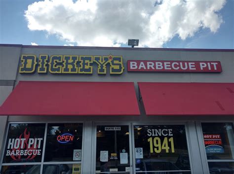 High Volume Dickey’s BBQ Pit Franchise Rockford, IL - In Its Busiest
