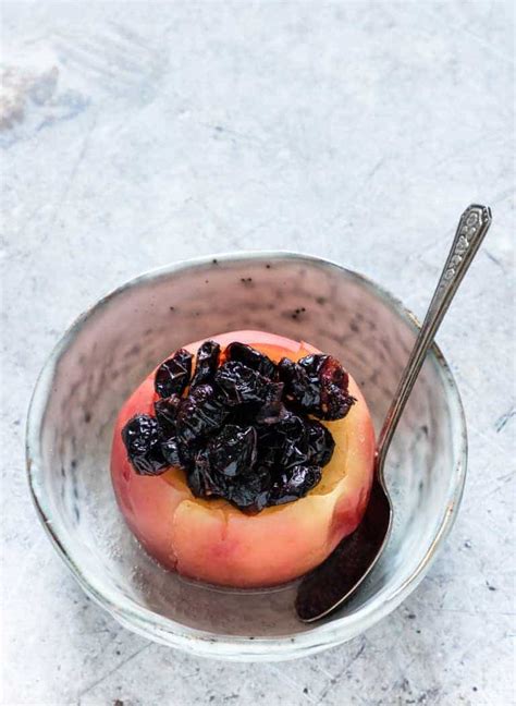 2.mix butter, vanilla, cinnamon, brown sugar and 2 tablespoons of pecans together. Easy Instant Pot Baked Apples (Vegan, GF) - Recipes From A ...