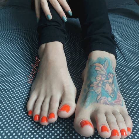 Pin On Delicious Looking Feet
