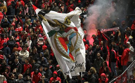 Veja mais ideias sobre brasão, bandeiras, portugal. #naomefodas Benfica!!!: Vizela 1 - 2 Benfica: Deprimente!