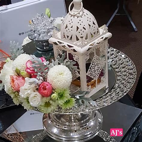 Apa pilihan hati untuk gubahan hiasan barangan hantaran mu?. Hantaran pertunangan gubahan bunga segar